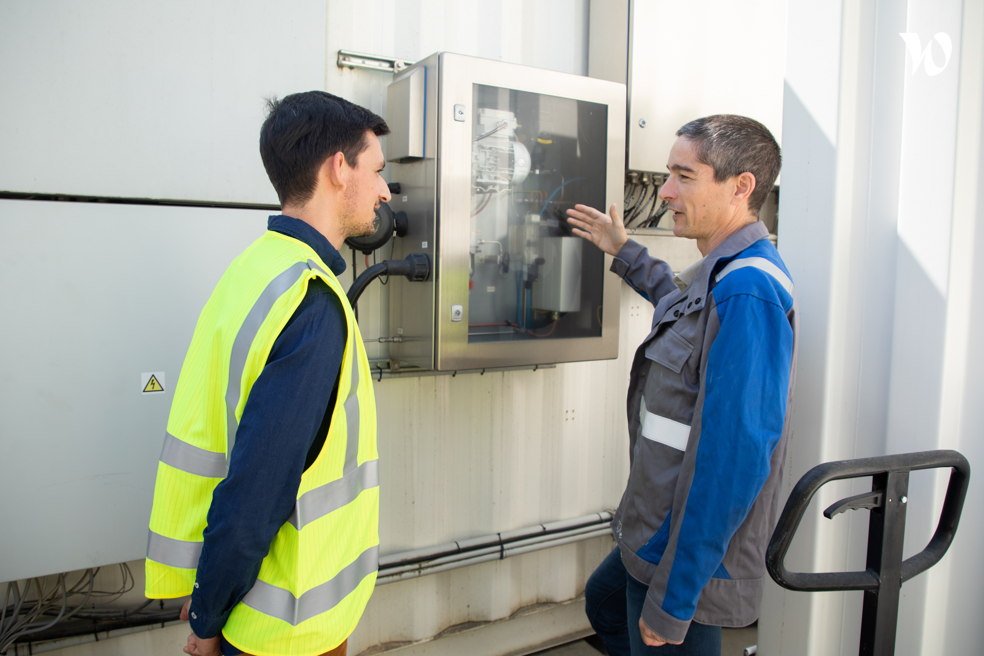 Formateur Atawey certifié assurant une formation conforme aux exigences réglementaires.