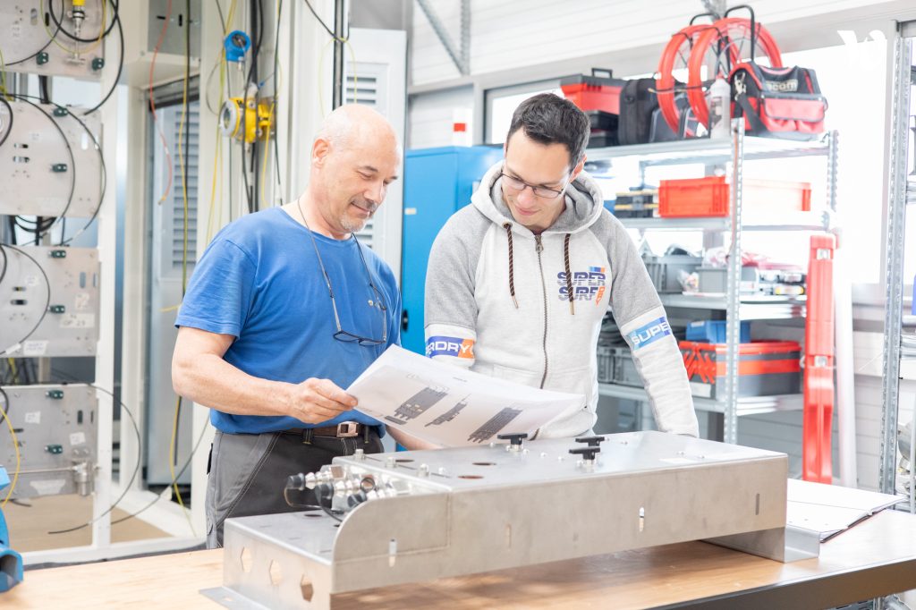 Apprentissage en pédagogie inversée lors d’une session de formation hydrogène.